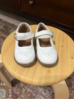 Stride Rite Girls White Mary Jane Dress Shoes